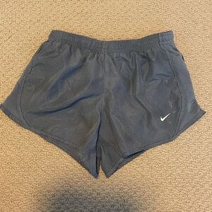 Nike Teen Girl size medium Dri-fit Gray Athletic Workout Shorts